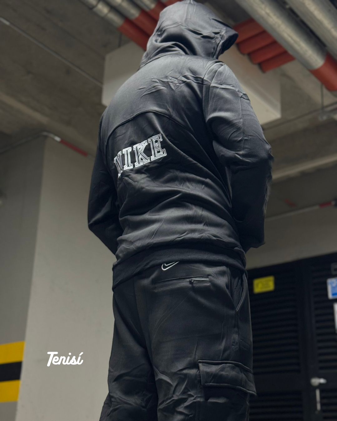 Conjunto Nike con Balaclava “Black”