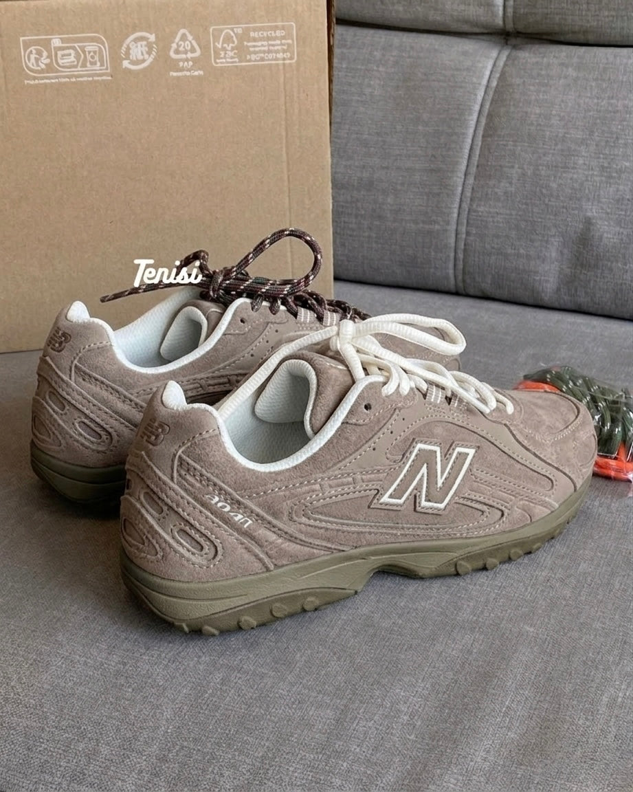 New Balance 204L “ Brown”