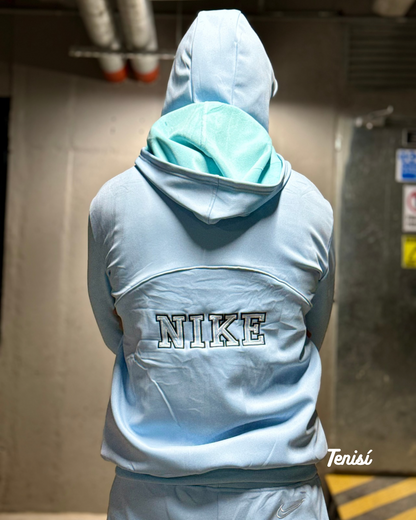 Conjunto Nike con Balaclava