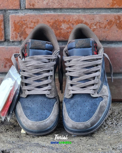 Air Jordan 1 x Travis Scott “CAFE"
