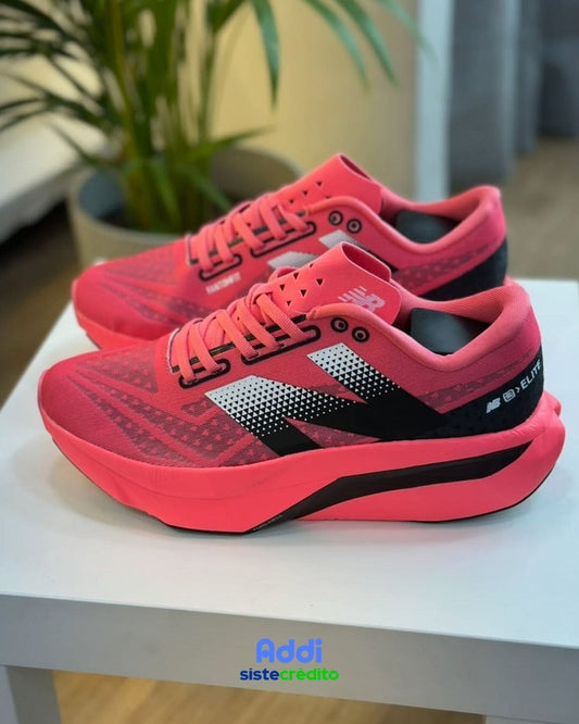 New Balance FuelCell Rebel V4 Pink