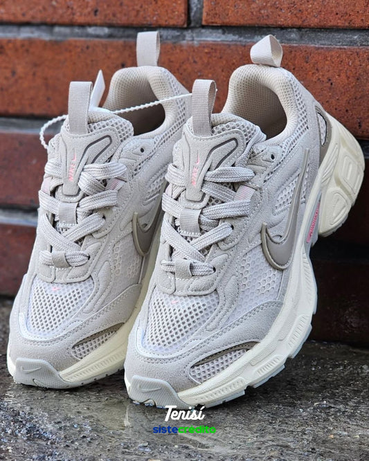 Nike V5K Beige