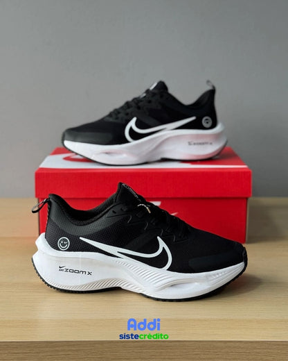 Nike ZoomX Blanco/Negro